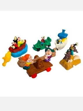Disney Burger King Kids Meal Set of 5 Figures Goofy, Donald, Dwarfs